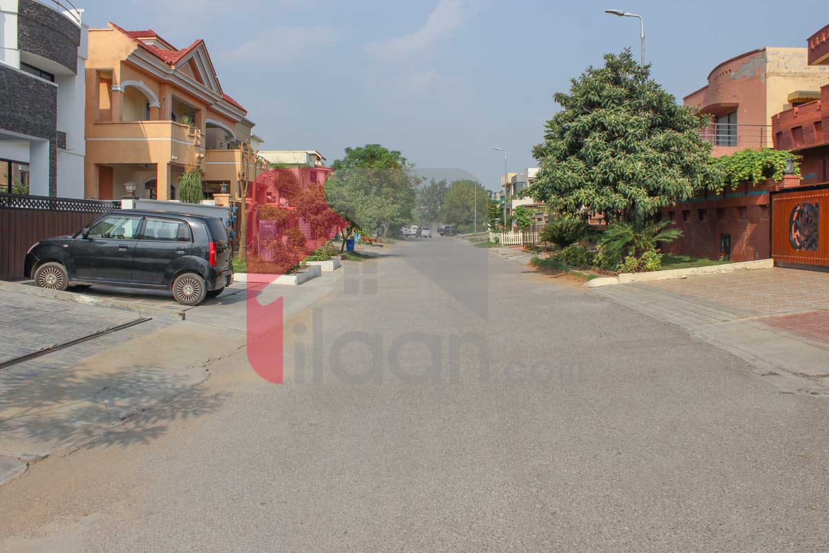 Commercial Plot (Size 35'X40') for Sale in PMCHS, E-11, Islamabad