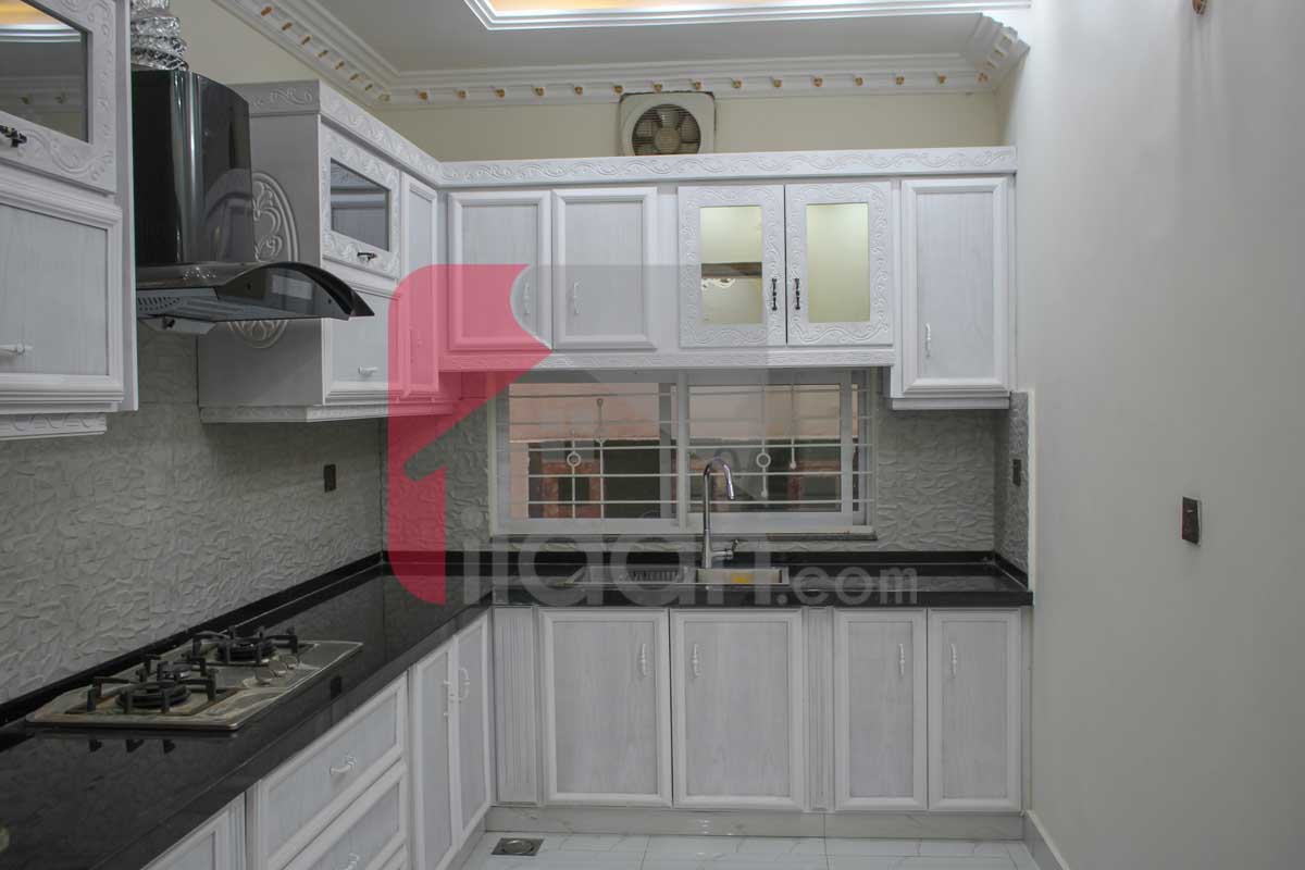 10.75 Marla House for Sale in Raza Block, Allama Iqbal Town, Lahore