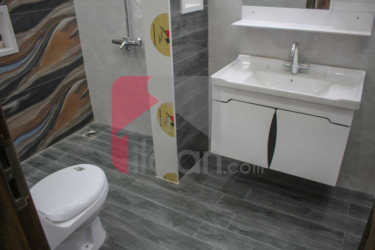 10.75 Marla House for Sale in Raza Block, Allama Iqbal Town, Lahore