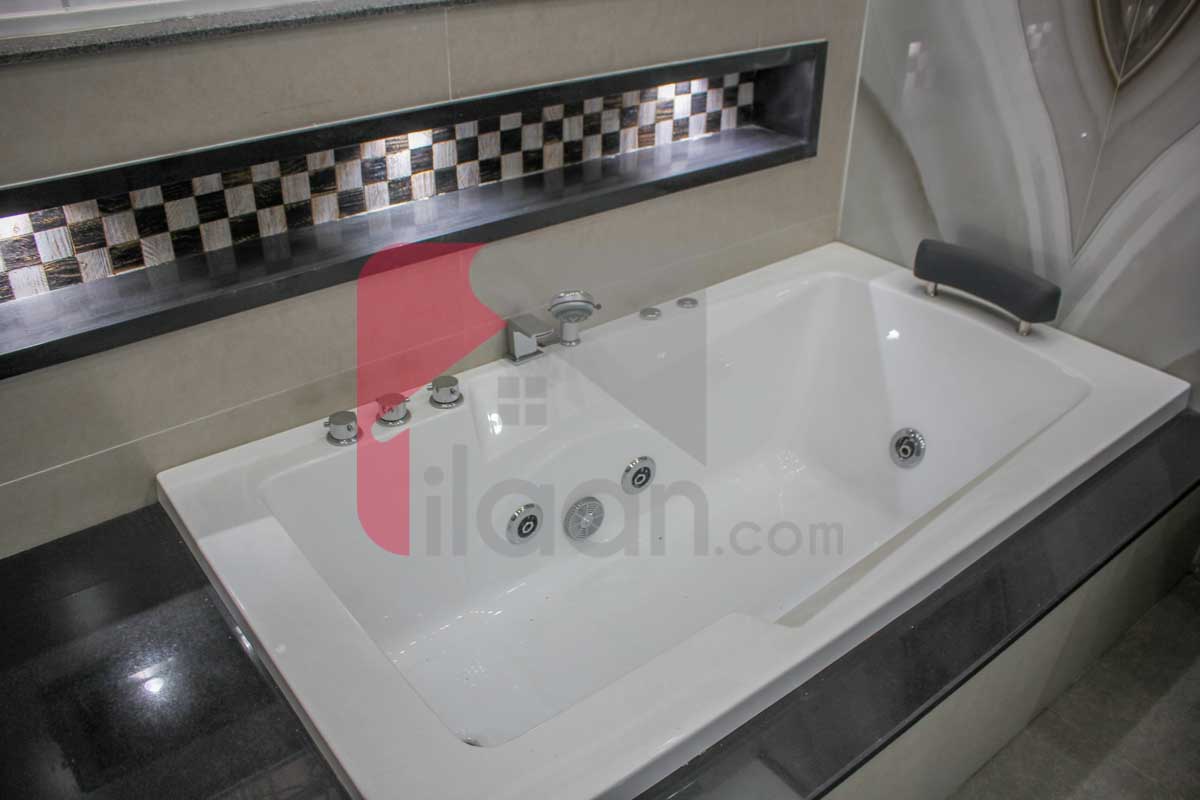 10.75 Marla House for Sale in Raza Block, Allama Iqbal Town, Lahore