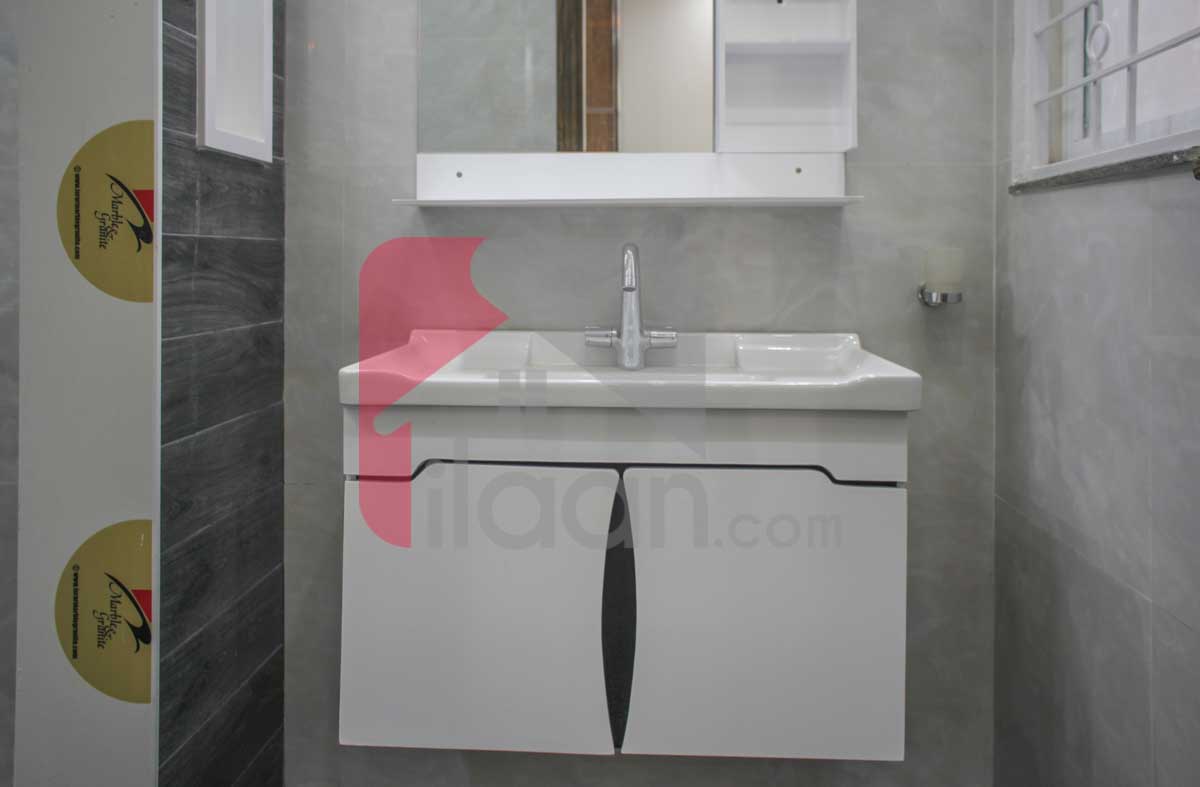 10.75 Marla House for Sale in Raza Block, Allama Iqbal Town, Lahore