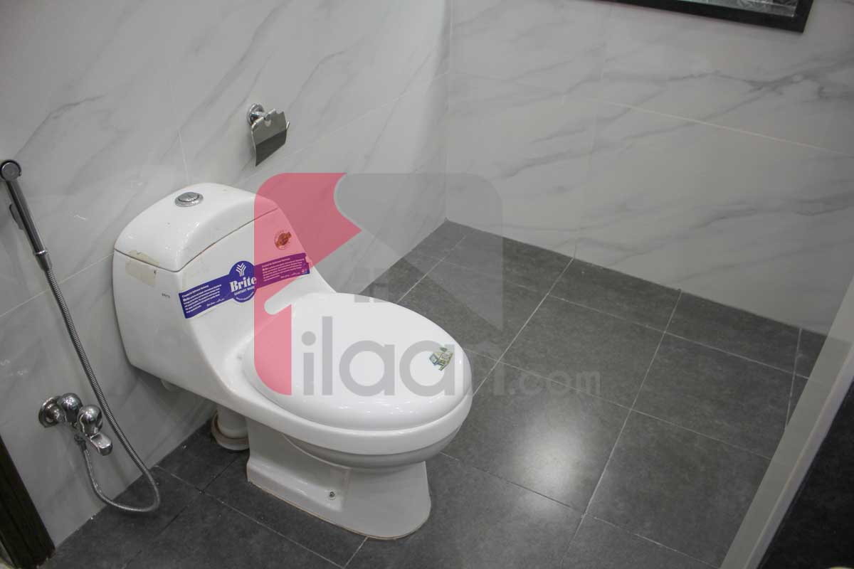 10.75 Marla House for Sale in Raza Block, Allama Iqbal Town, Lahore