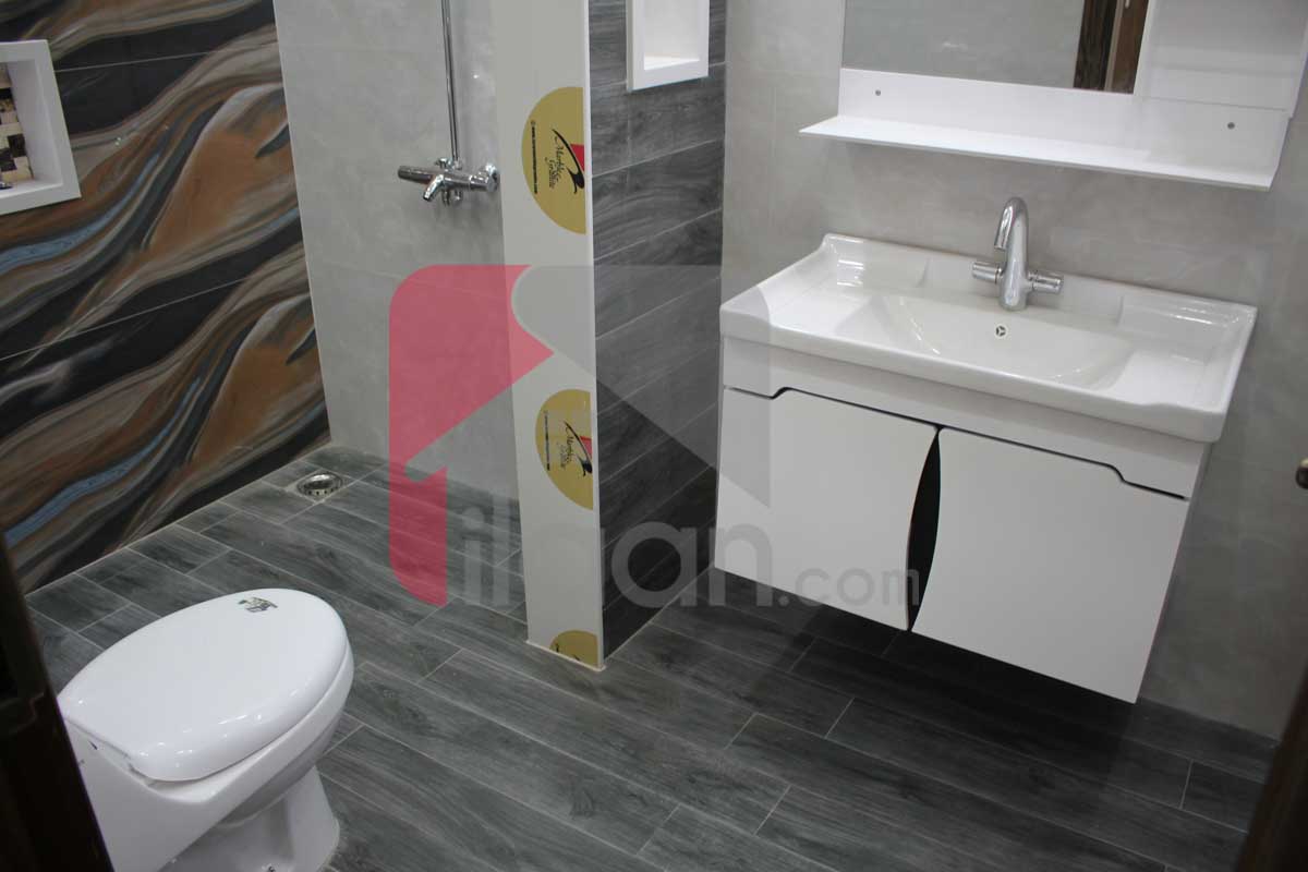 10.75 Marla House for Sale in Raza Block, Allama Iqbal Town, Lahore