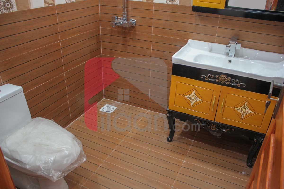 8 Marla House for Sale in Block J, Phase 2, Bahria Orchard, Lahore