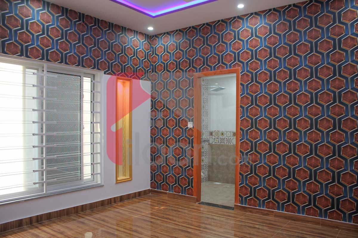 8 Marla House for Sale in Block J, Phase 2, Bahria Orchard, Lahore