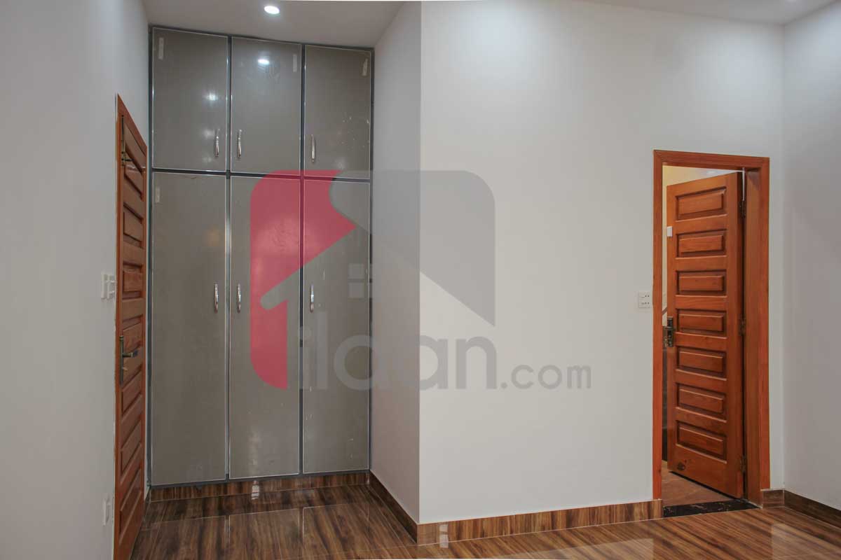 8 Marla House for Sale in Block J, Phase 2, Bahria Orchard, Lahore
