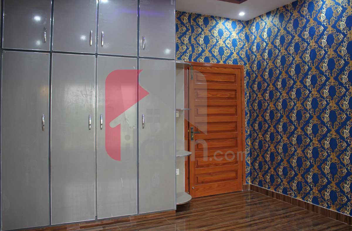 8 Marla House for Sale in Block J, Phase 2, Bahria Orchard, Lahore