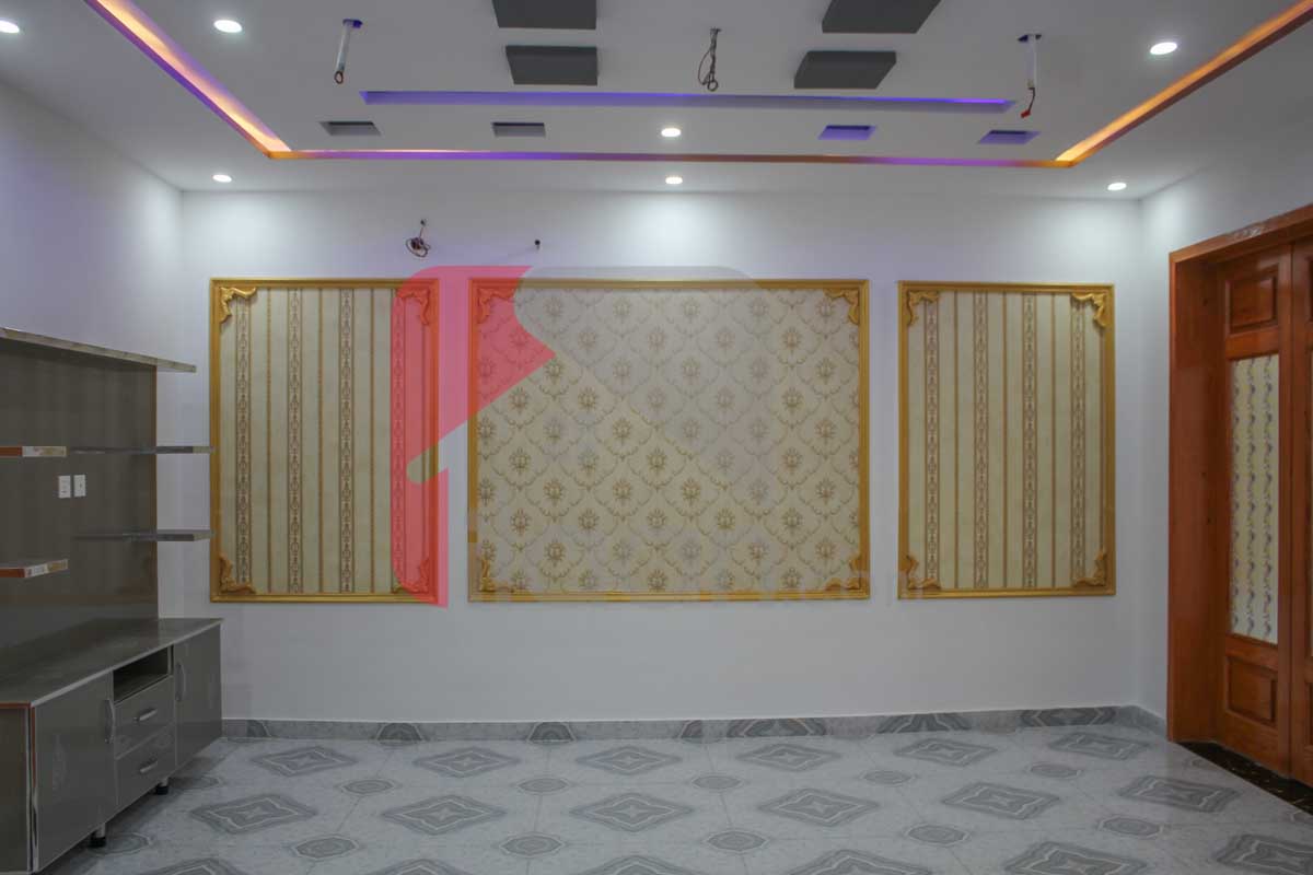 8 Marla House for Sale in Block J, Phase 2, Bahria Orchard, Lahore
