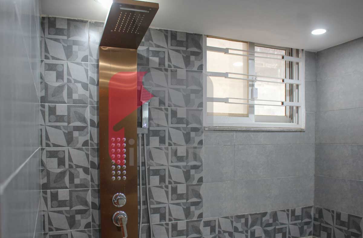 8 Marla House for Sale in Block J, Phase 2, Bahria Orchard, Lahore
