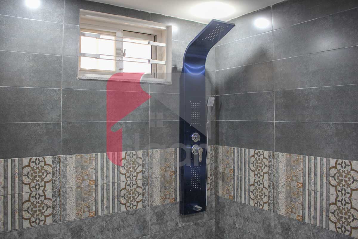8 Marla House for Sale in Block J, Phase 2, Bahria Orchard, Lahore