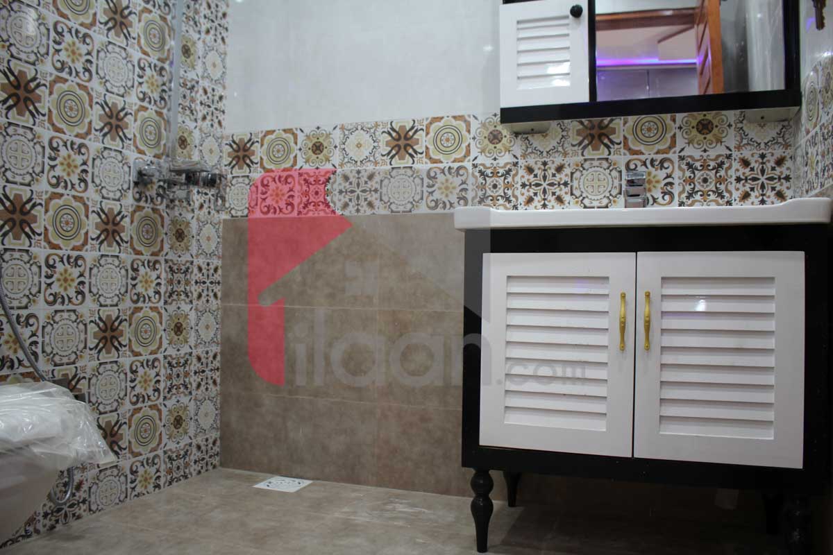 8 Marla House for Sale in Block J, Phase 2, Bahria Orchard, Lahore