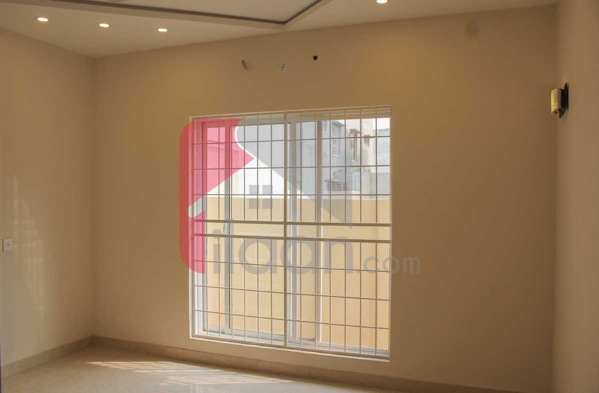 8 Marla House for Sale in Block D, Phase 2, Bahria Orchard, Lahore