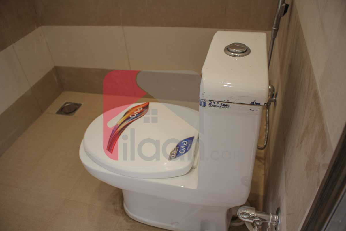 8 Marla House for Sale in Block D, Phase 2, Bahria Orchard, Lahore