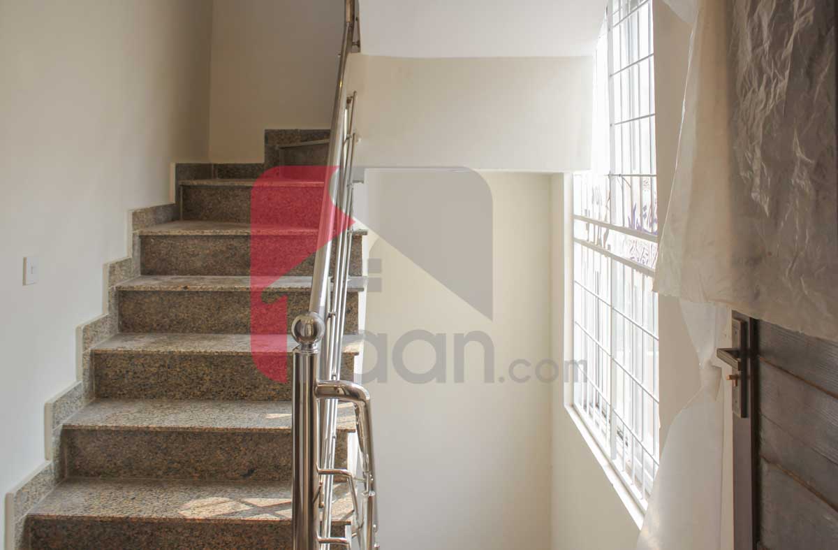 8 Marla House for Sale in Block D, Phase 2, Bahria Orchard, Lahore
