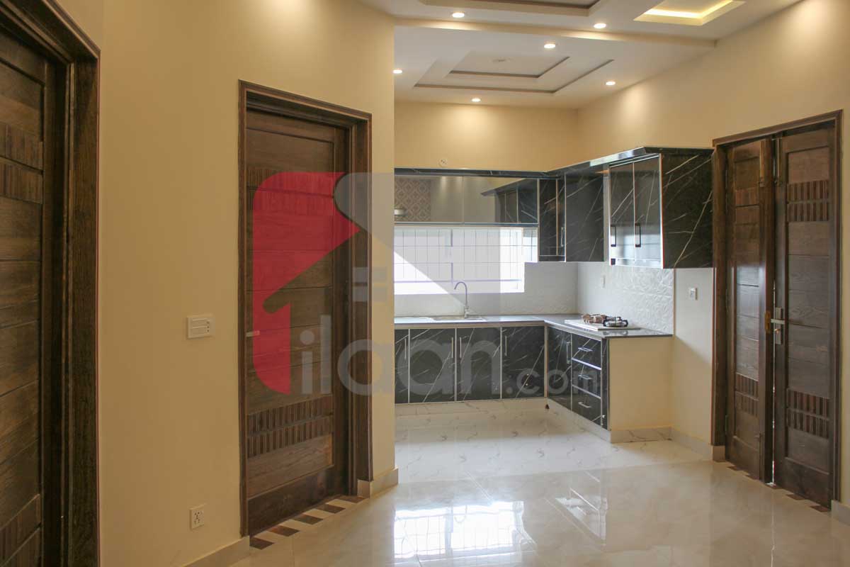 8 Marla House for Sale in Block D, Phase 2, Bahria Orchard, Lahore