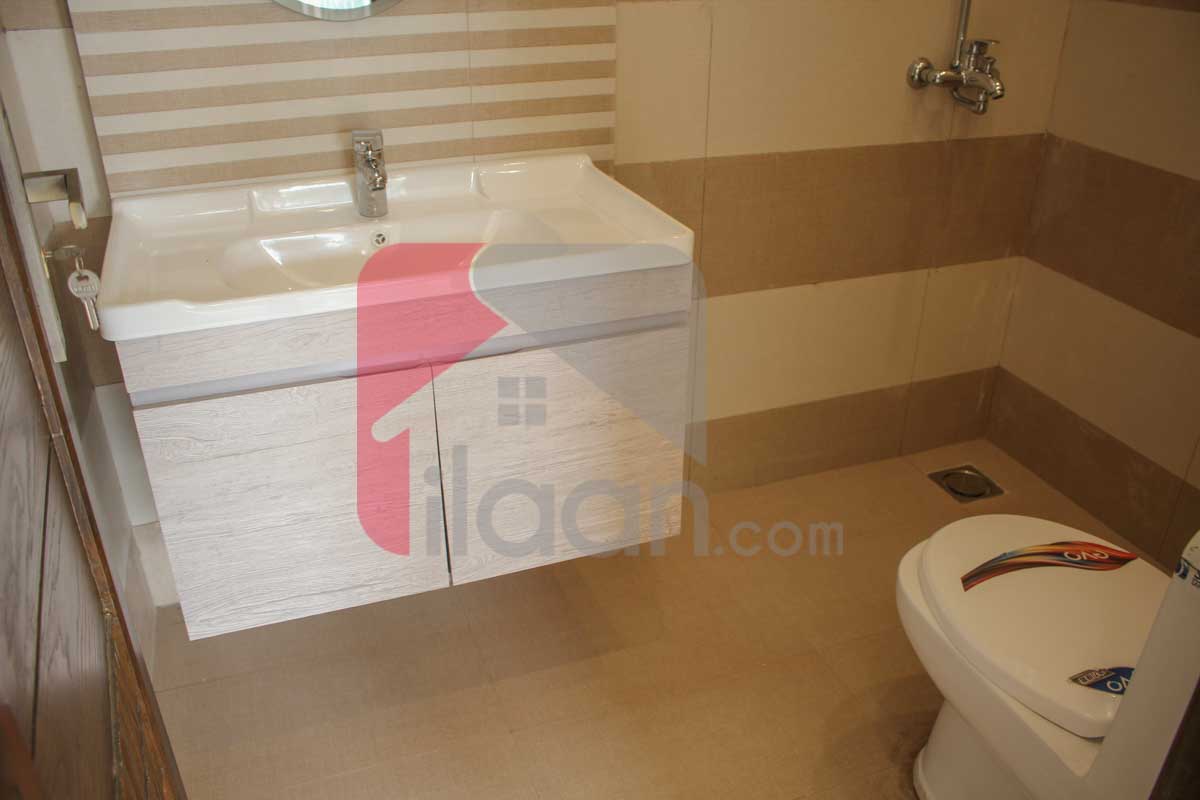 8 Marla House for Sale in Block D, Phase 2, Bahria Orchard, Lahore