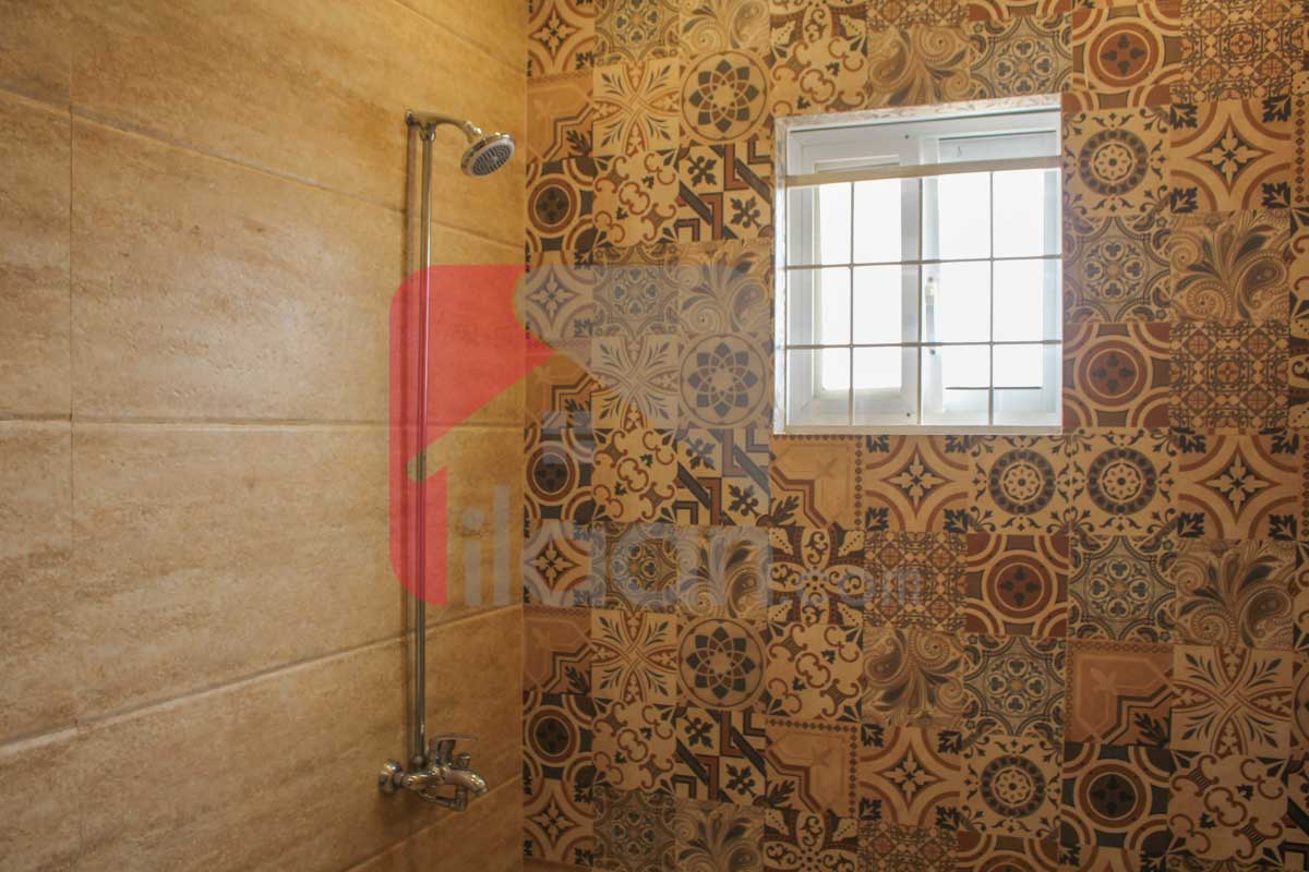 8 Marla House for Sale in Block D, Phase 2, Bahria Orchard, Lahore