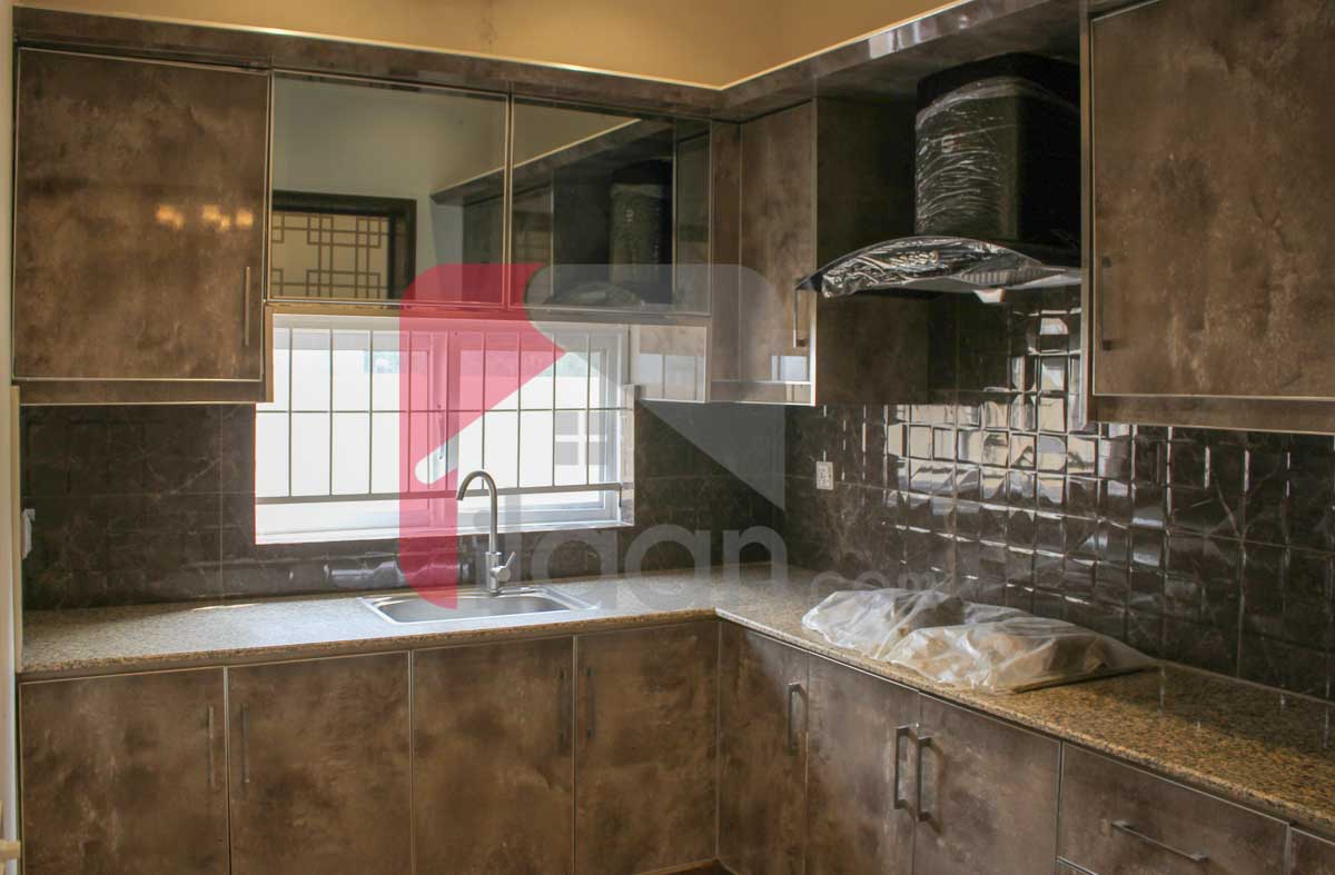 8 Marla House for Sale in Block D, Phase 2, Bahria Orchard, Lahore