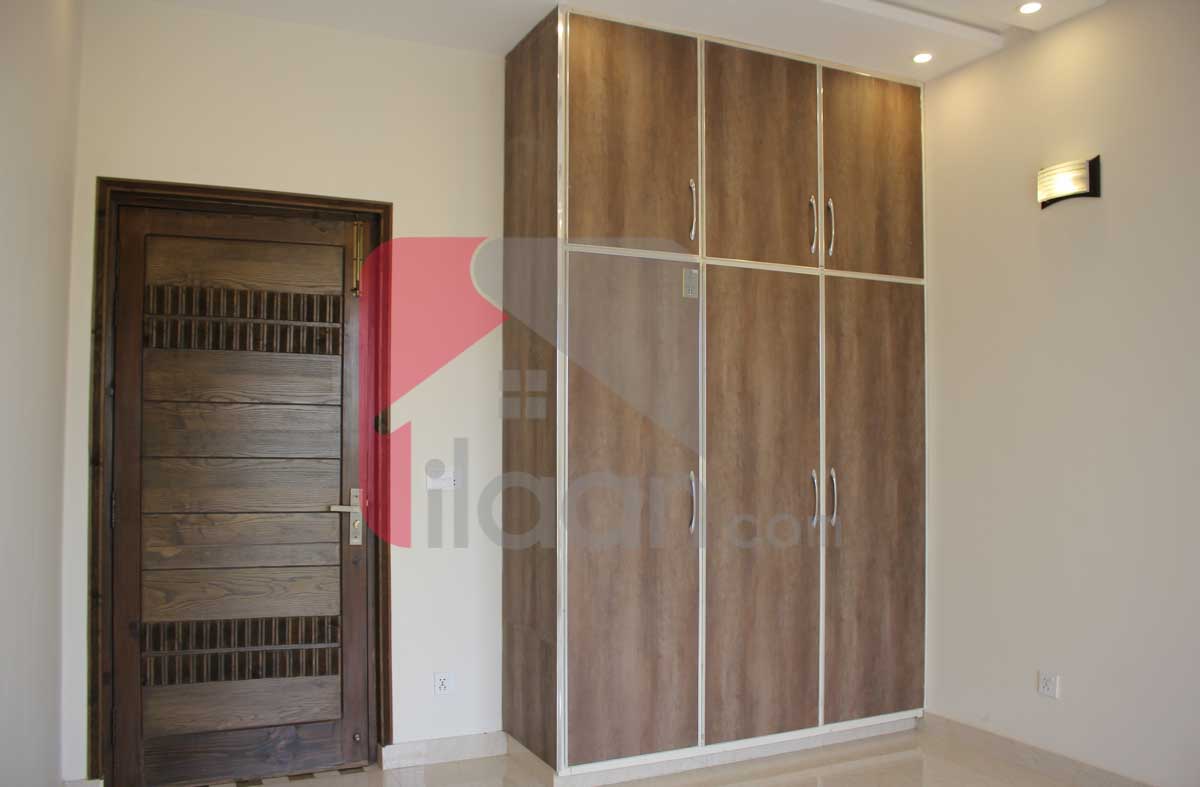 8 Marla House for Sale in Block D, Phase 2, Bahria Orchard, Lahore
