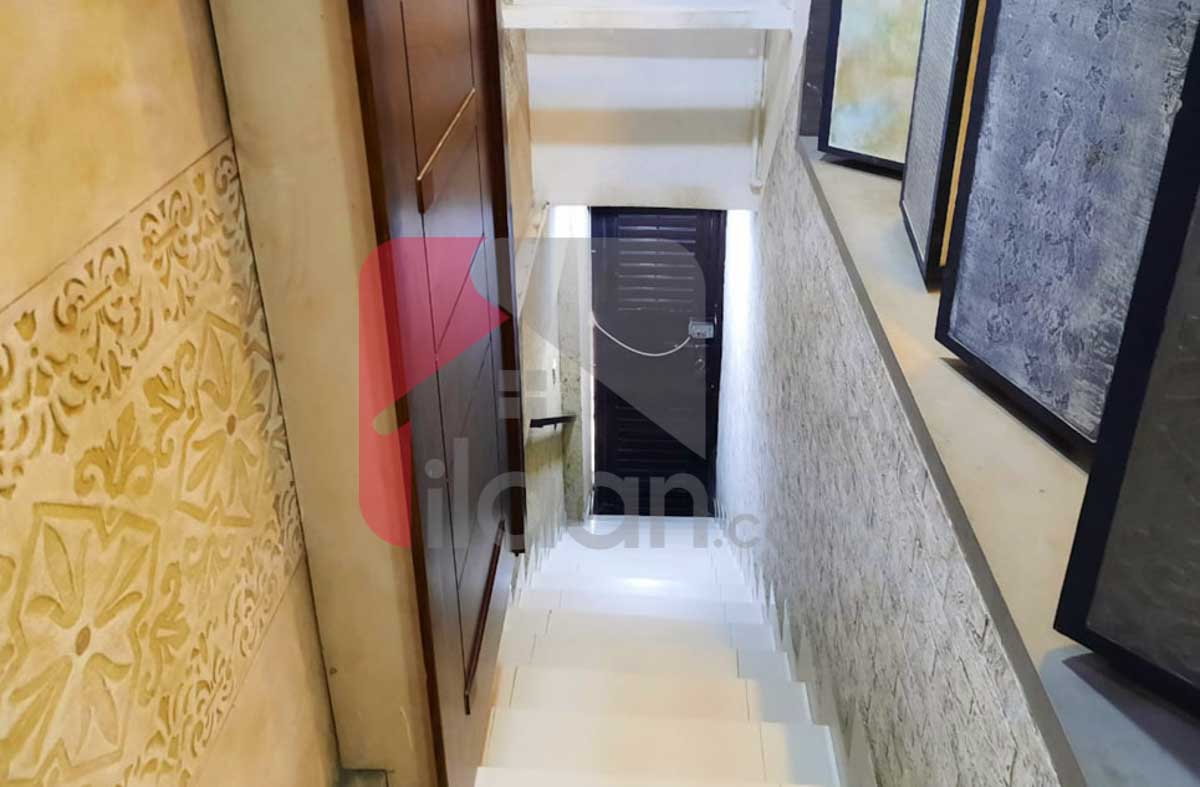1650 Sq.ft Office for Sale in Jami Commercial Area, Phase 7, DHA Karachi