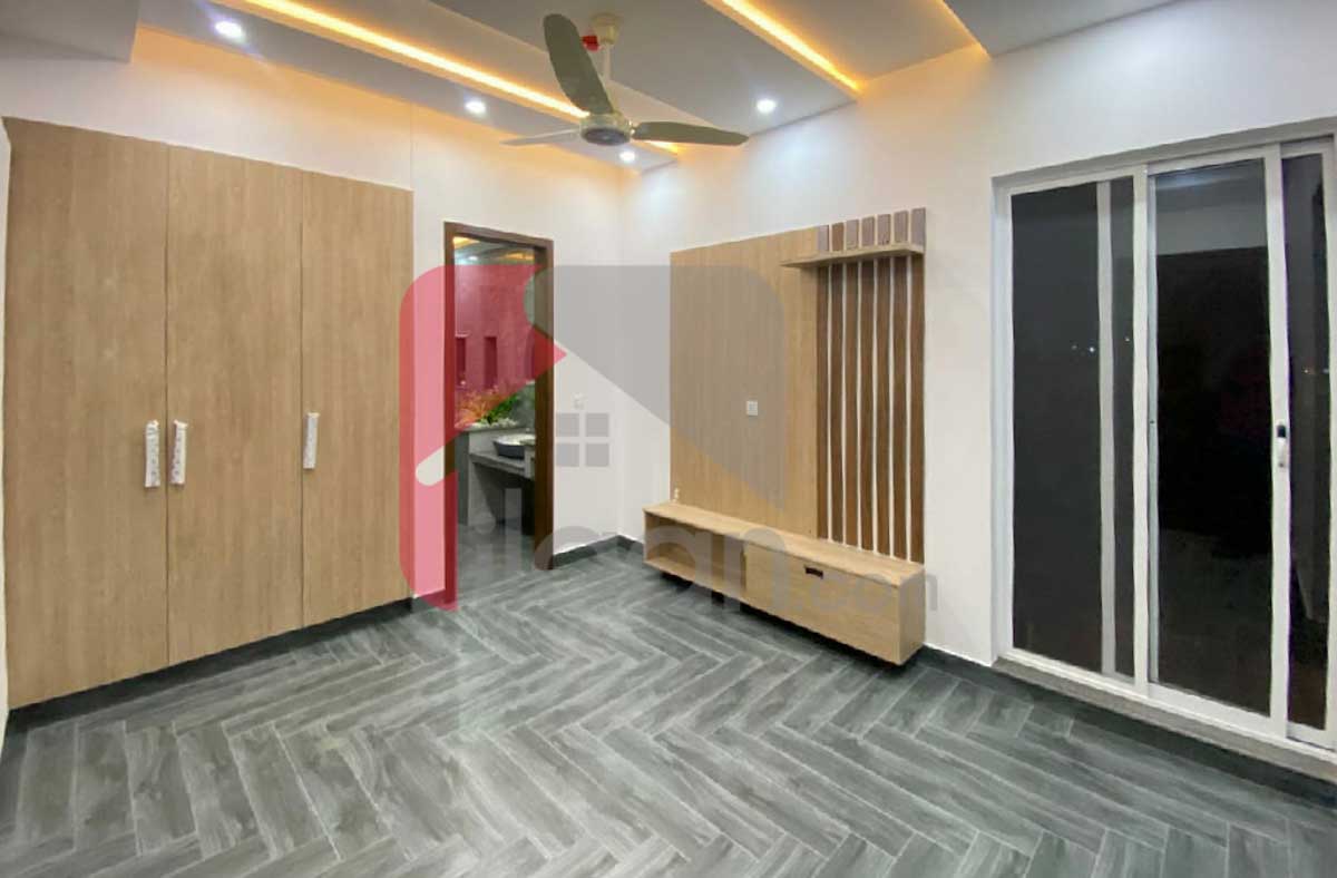 10 Marla House for Sale in Block Y, Phase 7, DHA Lahore