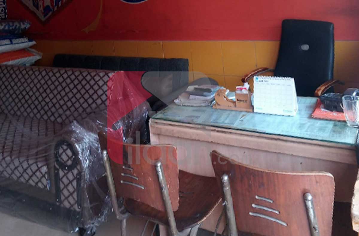 390 Sq.ft Showroom for Sale on Main Road Liaquatabad, Near Erum Bakery, Liaquatabad Town, Karachi