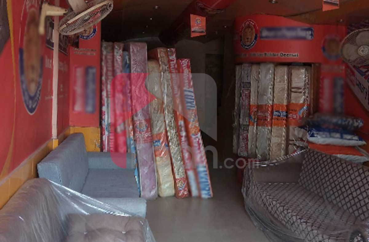 390 Sq.ft Showroom for Sale on Main Road Liaquatabad, Near Erum Bakery, Liaquatabad Town, Karachi