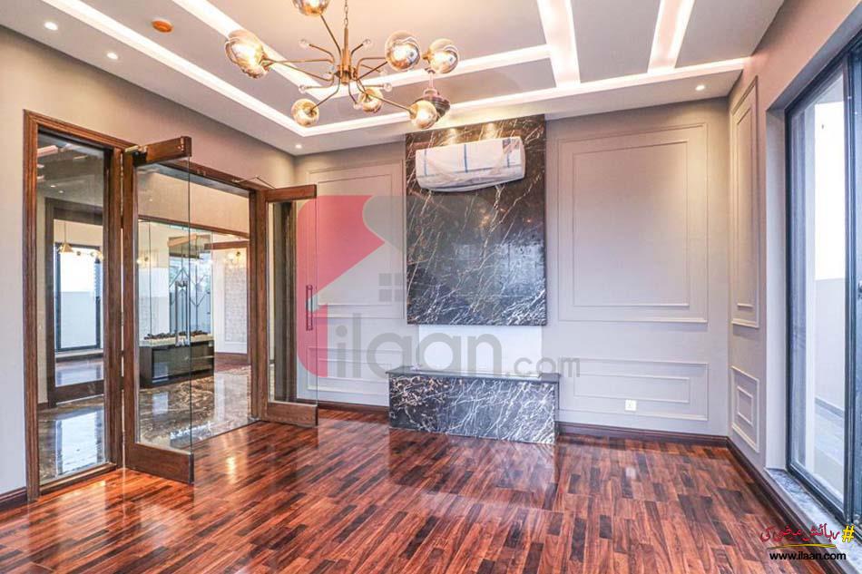 1 Kanal House for Sale in Block Z, Phase 7, DHA Lahore