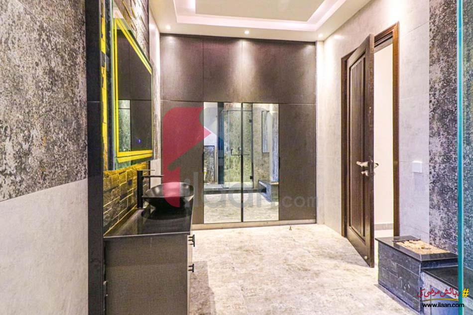 1 Kanal House for Sale in Block Z, Phase 7, DHA Lahore