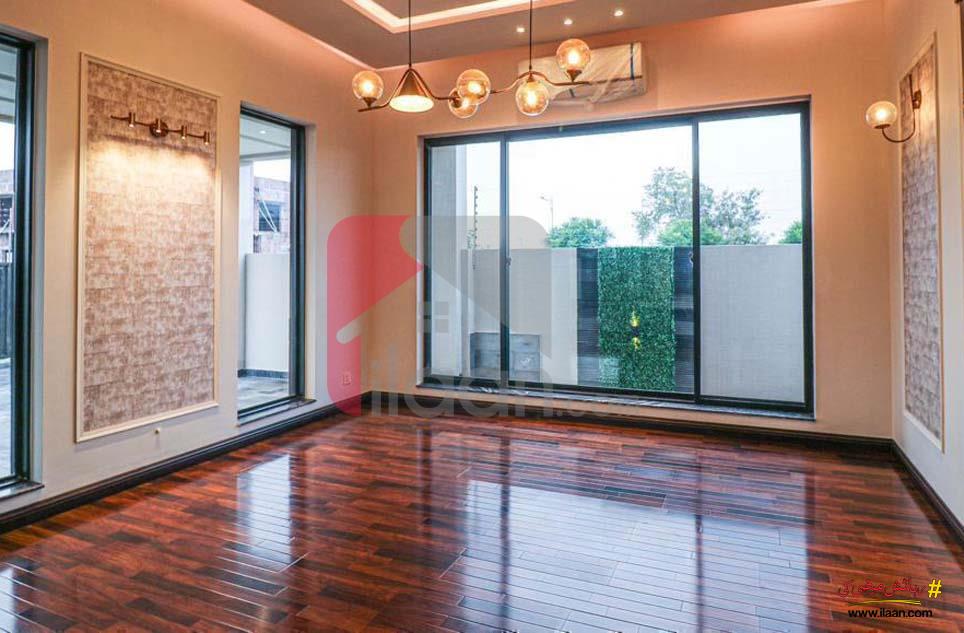 1 Kanal House for Sale in Block Z, Phase 7, DHA Lahore