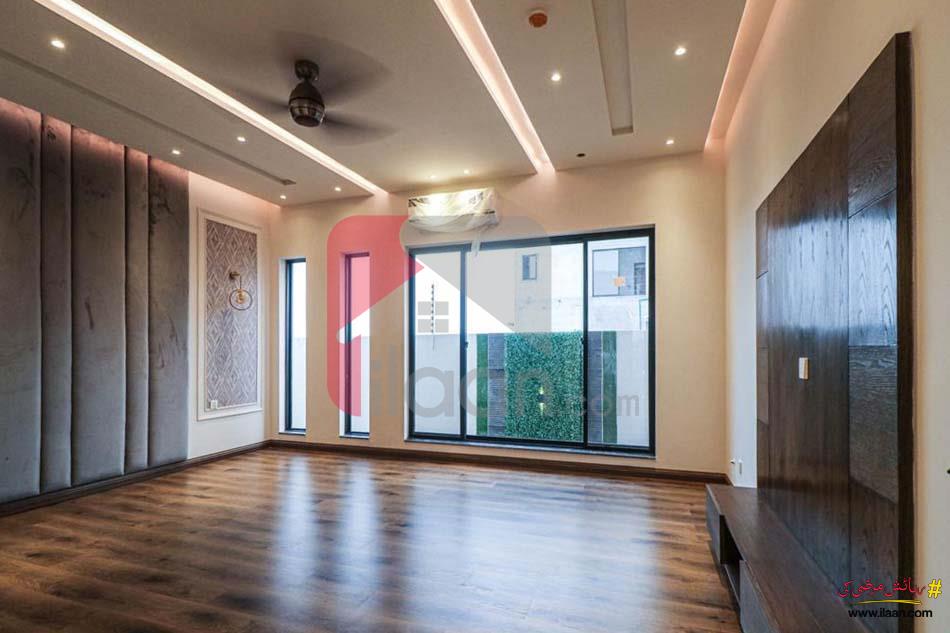 1 Kanal House for Sale in Block Z, Phase 7, DHA Lahore