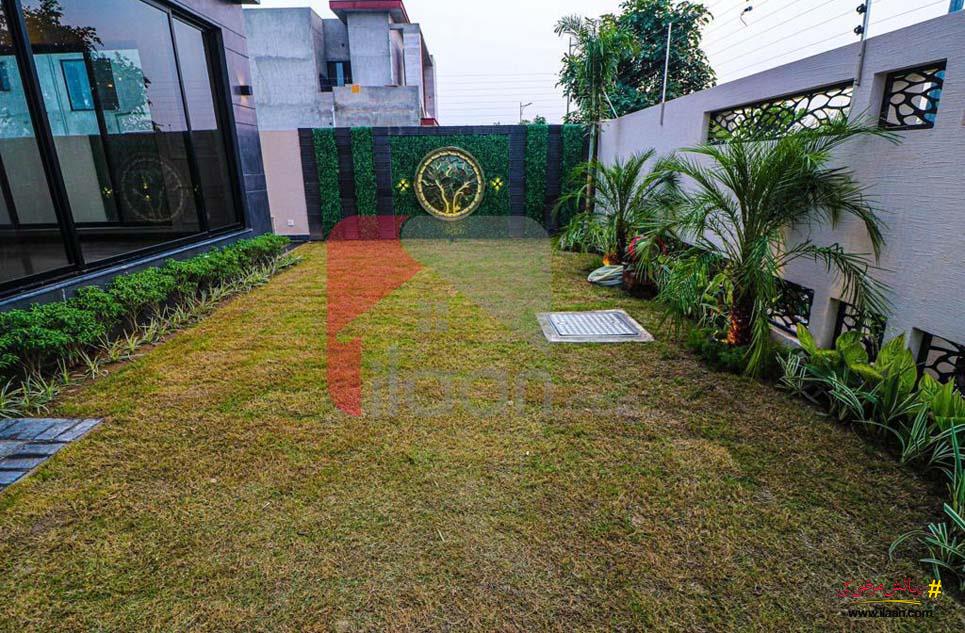1 Kanal House for Sale in Block Z, Phase 7, DHA Lahore