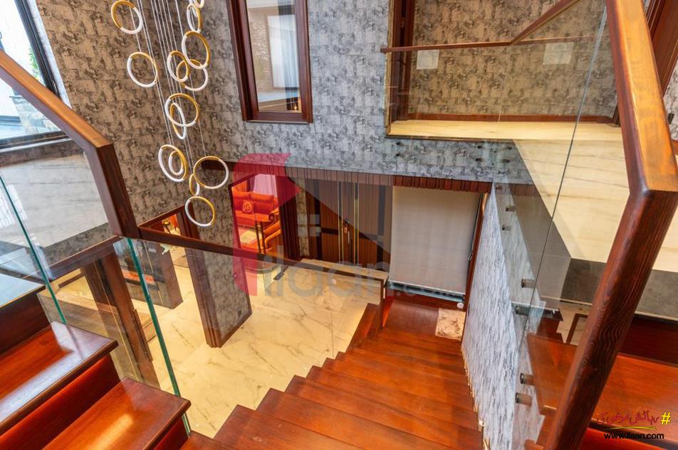 1 Kanal House for Sale in Block U, Phase 7, DHA Lahore