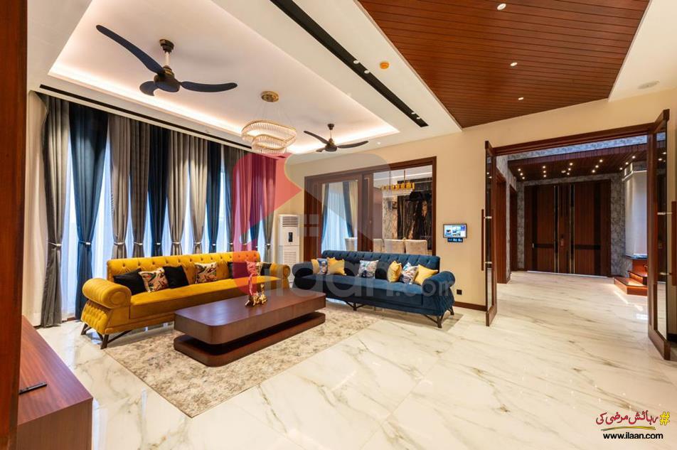 1 Kanal House for Sale in Block U, Phase 7, DHA Lahore