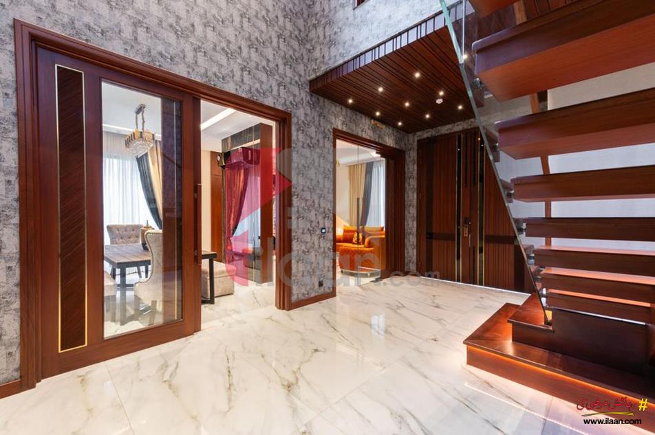 1 Kanal House for Sale in Block U, Phase 7, DHA Lahore