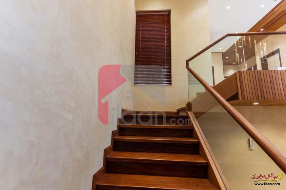 1 Kanal House for Sale in Block Q, Phase 7, DHA Lahore