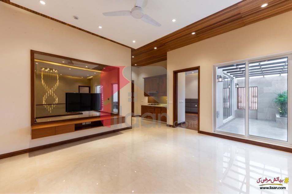 1 Kanal House for Sale in Block Q, Phase 7, DHA Lahore