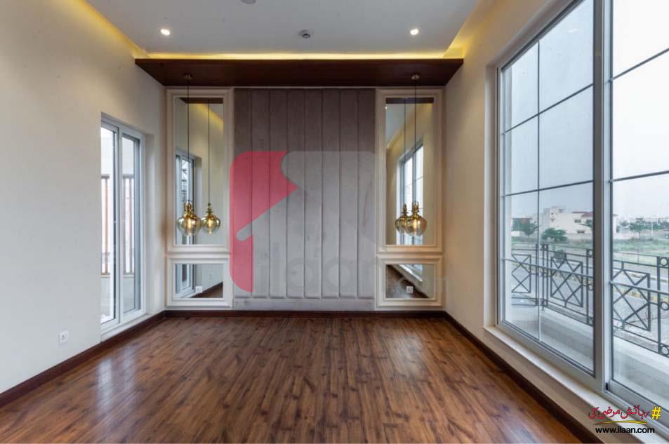 1 Kanal House for Sale in Block Q, Phase 7, DHA Lahore