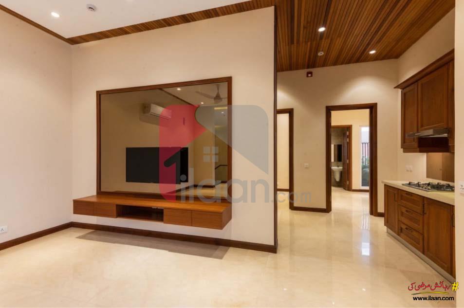 1 Kanal House for Sale in Block Q, Phase 7, DHA Lahore
