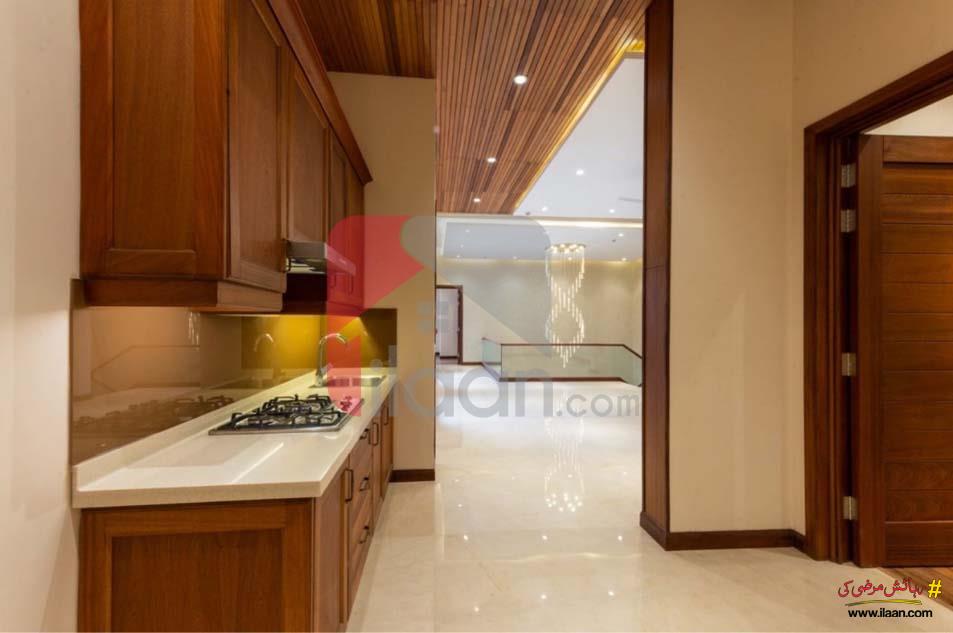 1 Kanal House for Sale in Block Q, Phase 7, DHA Lahore