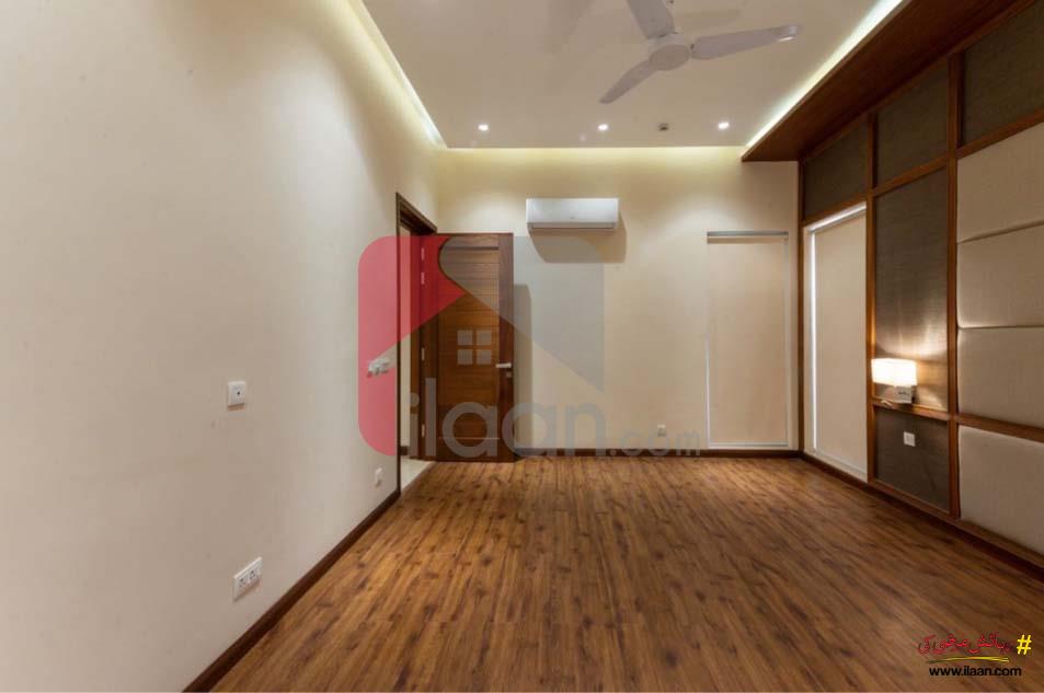 1 Kanal House for Sale in Block Q, Phase 7, DHA Lahore