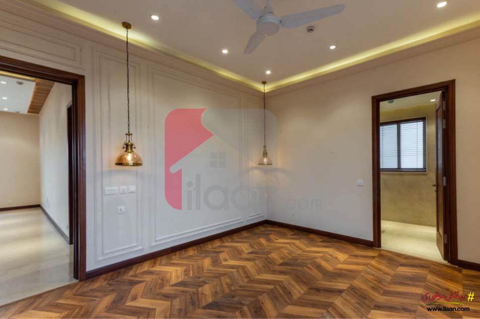 1 Kanal House for Sale in Block Q, Phase 7, DHA Lahore