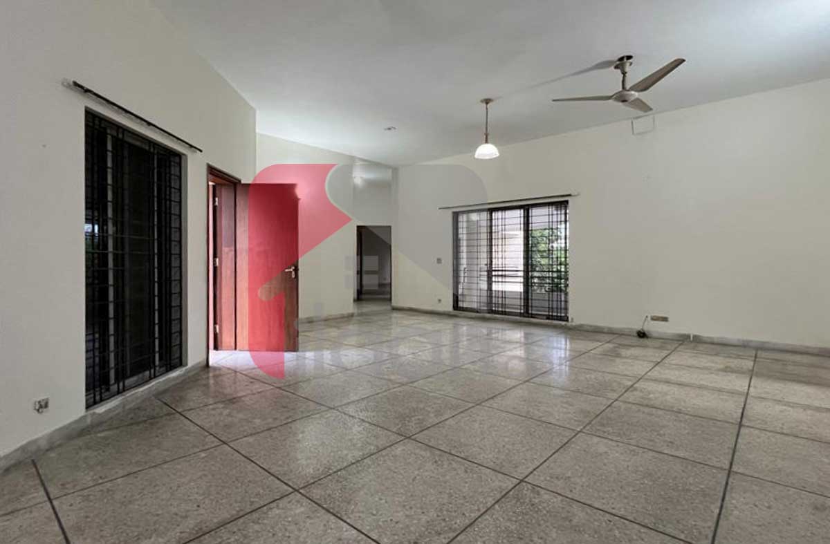 2 Kanal House for Sale in Phase 3, DHA Lahore