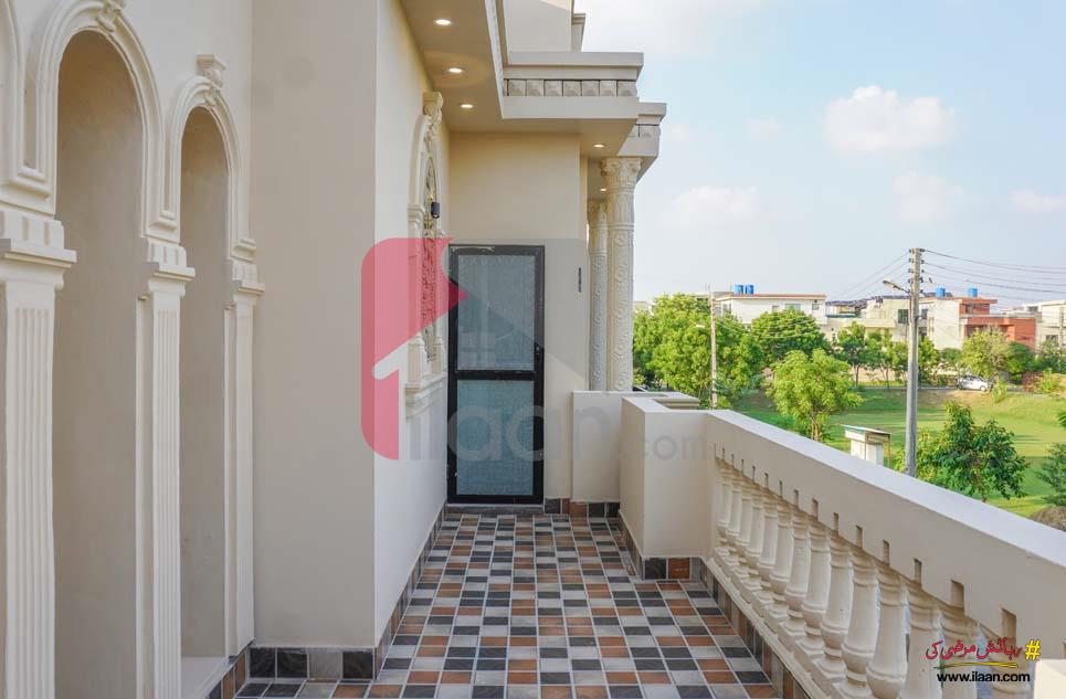 10.75 Marla House for Sale in Valencia Housing Society, Lahore