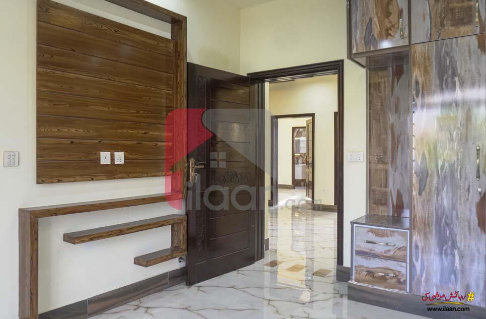10.75 Marla House for Sale in Valencia Housing Society, Lahore