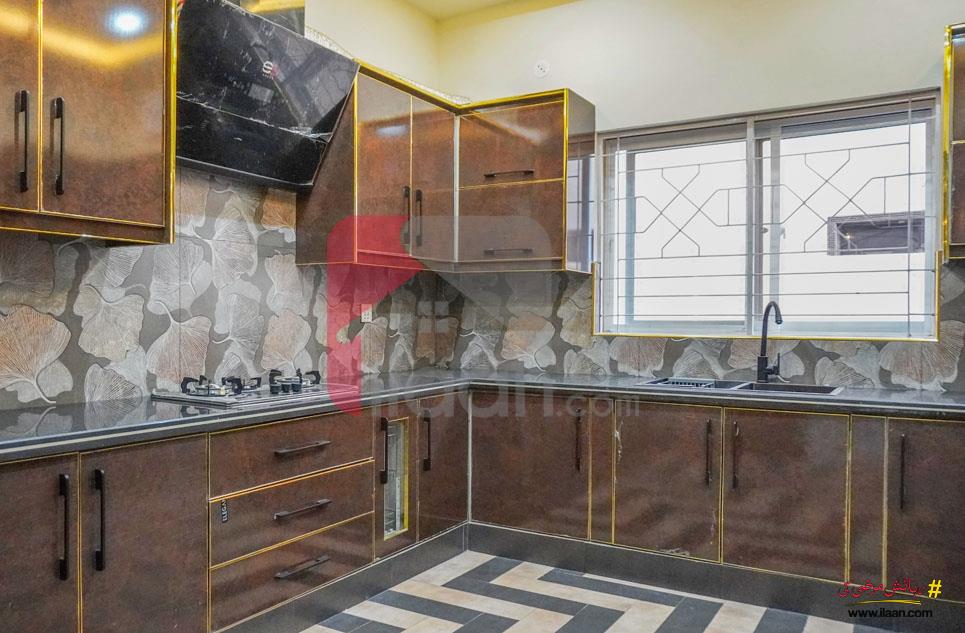 10.75 Marla House for Sale in Valencia Housing Society, Lahore