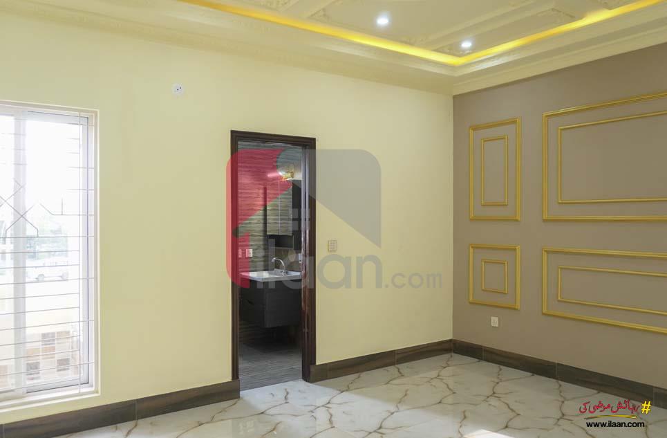 10.75 Marla House for Sale in Valencia Housing Society, Lahore