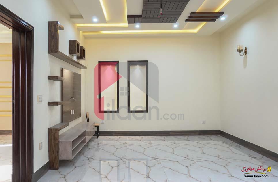 10.75 Marla House for Sale in Valencia Housing Society, Lahore