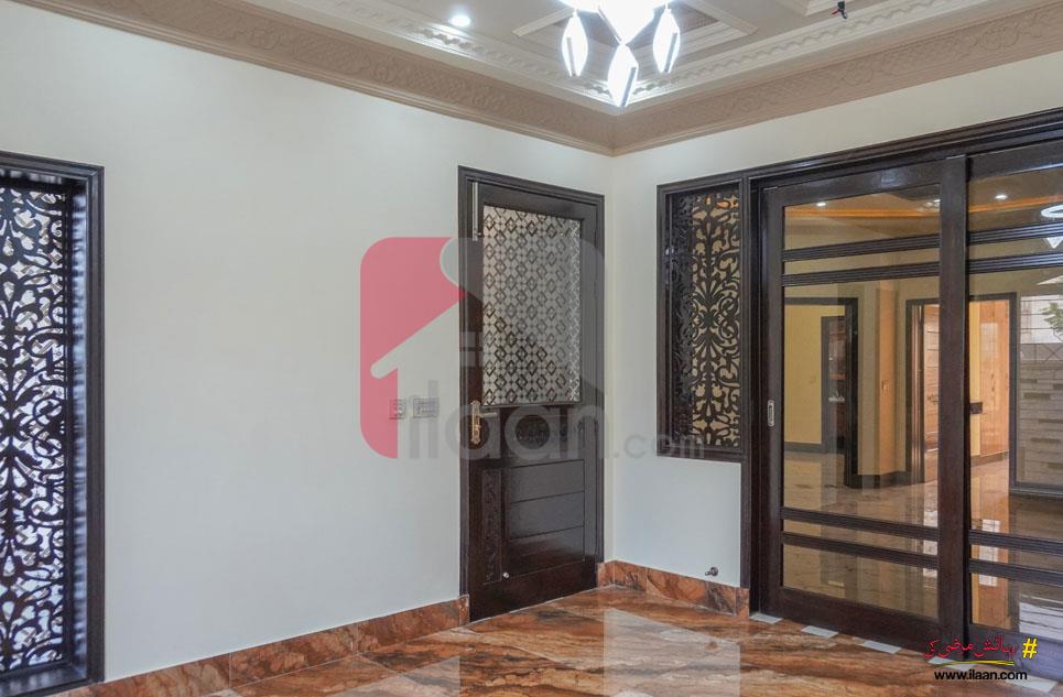 10.75 Marla House for Sale in Valencia Housing Society, Lahore