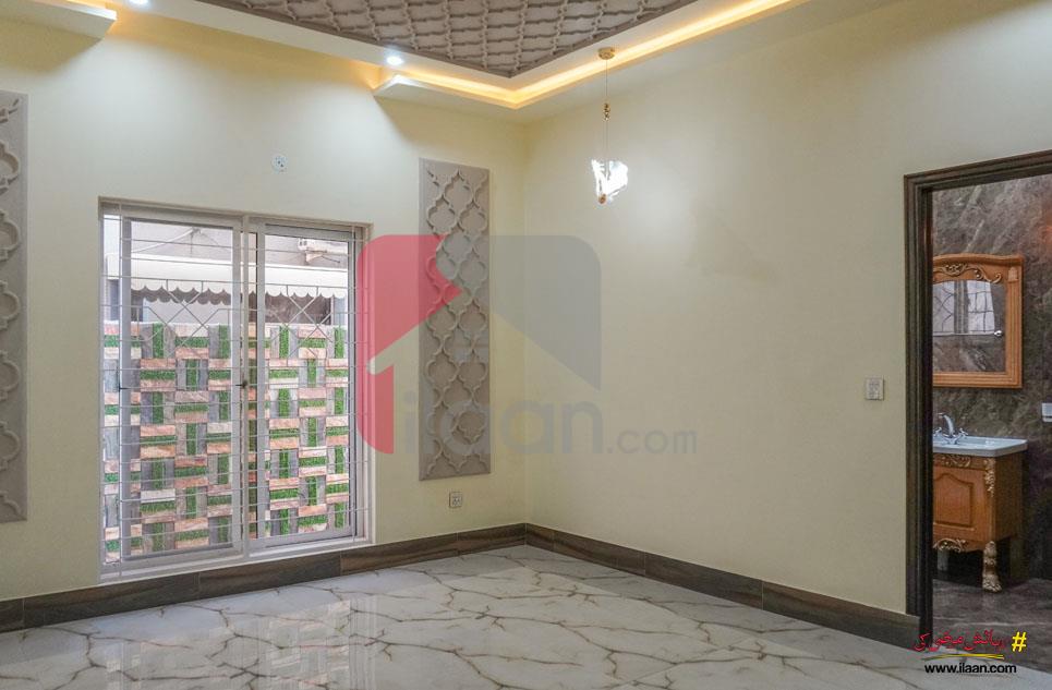 10.75 Marla House for Sale in Valencia Housing Society, Lahore